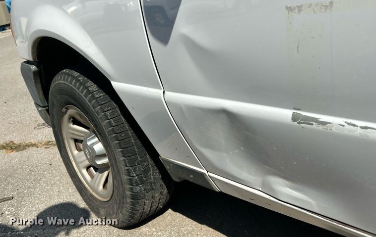 image for item EG0575 2011 Ford Ranger SuperCab pickup truck