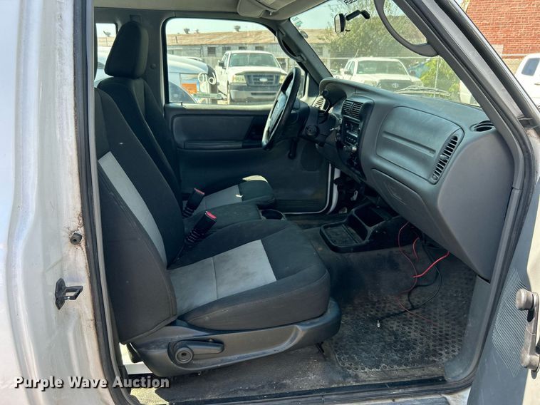 image for item EG0575 2011 Ford Ranger SuperCab pickup truck