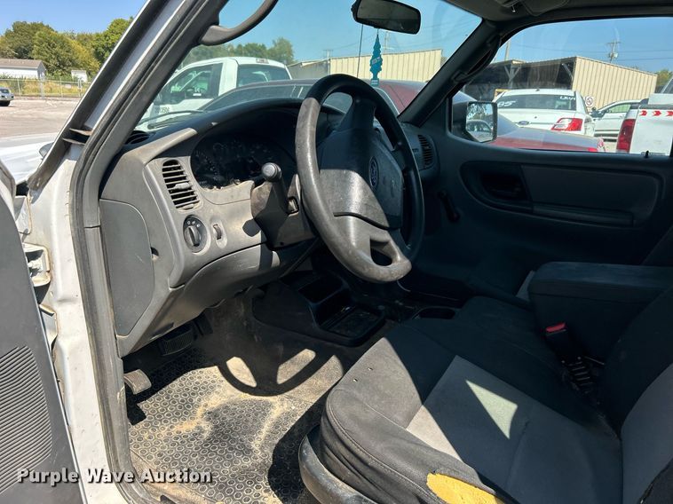 image for item EG0576 2011 Ford Ranger SuperCab pickup truck