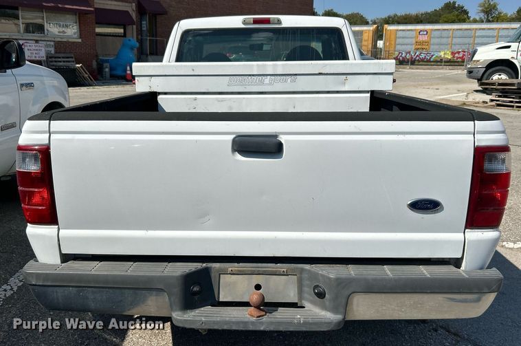 image for item EG0579 2002 Ford Ranger SuperCab pickup truck