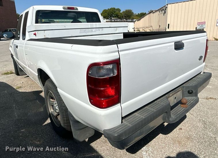 image for item EG0579 2002 Ford Ranger SuperCab pickup truck