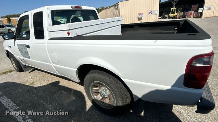 image for item EG0579 2002 Ford Ranger SuperCab pickup truck