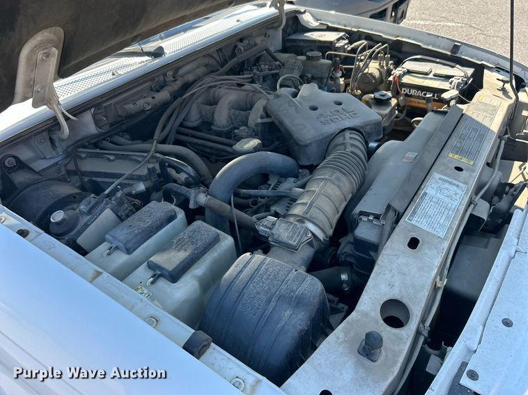 image for item EG0579 2002 Ford Ranger SuperCab pickup truck