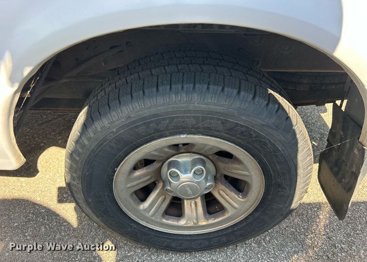 image for item EG0579 2002 Ford Ranger SuperCab pickup truck