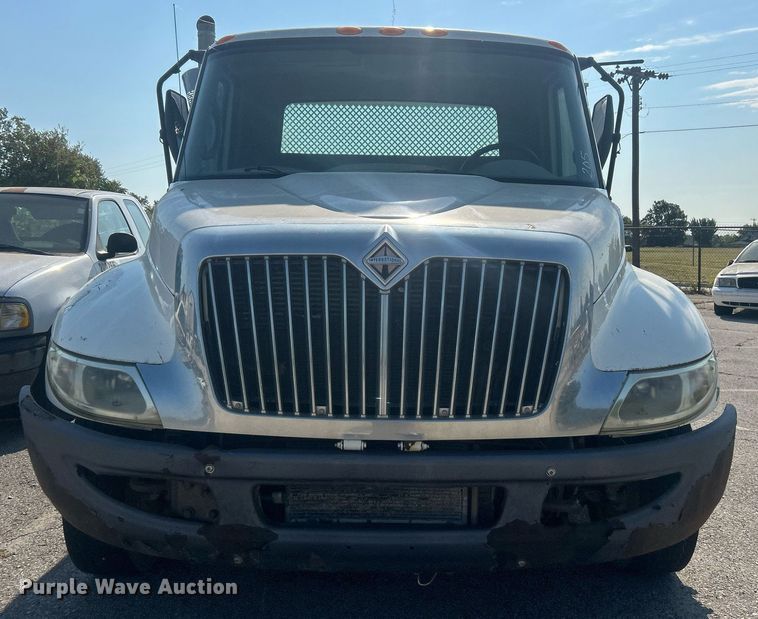 image for item EG0594 2008 International 4300 dump flatbed truck