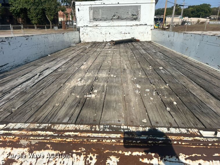 image for item EG0594 2008 International 4300 dump flatbed truck