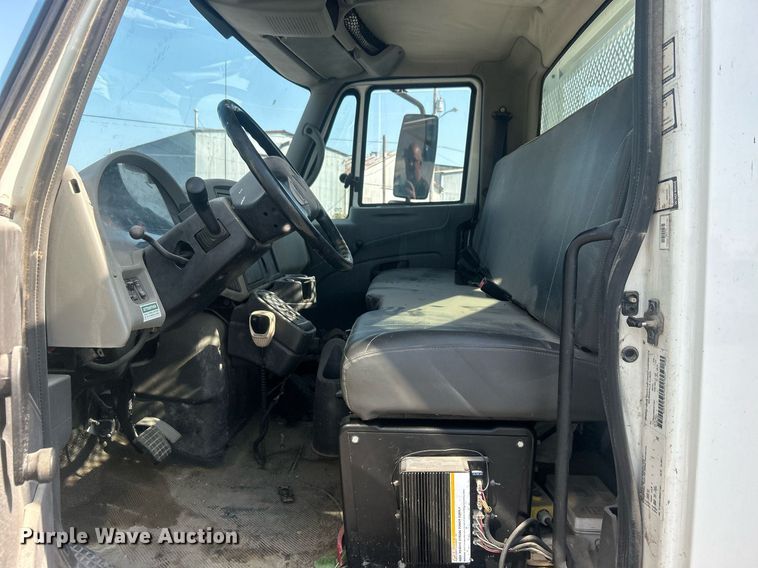 image for item EG0594 2008 International 4300 dump flatbed truck