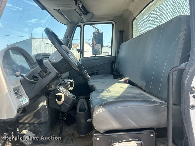 image for item EG0594 2008 International 4300 dump flatbed truck