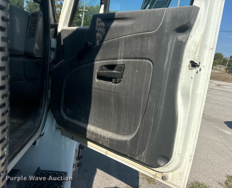 image for item EG0594 2008 International 4300 dump flatbed truck