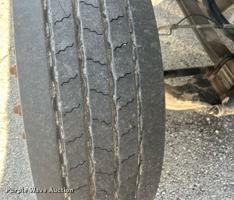 image for item EG0594 2008 International 4300 dump flatbed truck