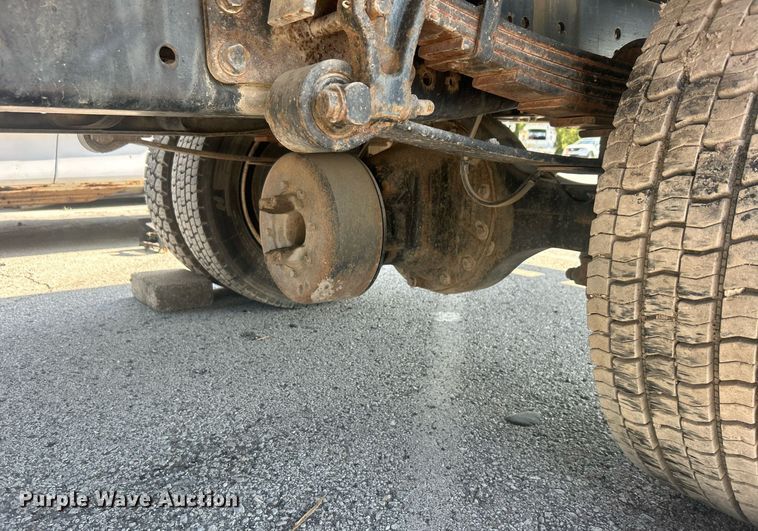 image for item EG0594 2008 International 4300 dump flatbed truck