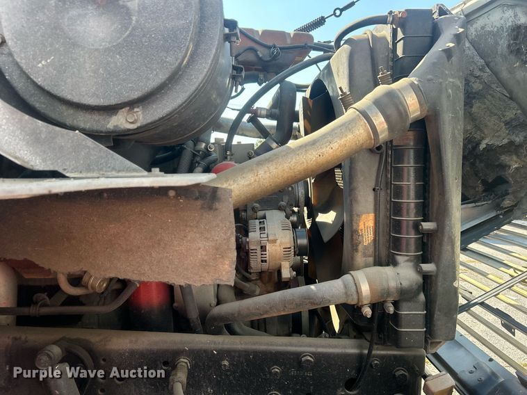 image for item EG0600 1993 Ford LNT8000 truck cab and chassis