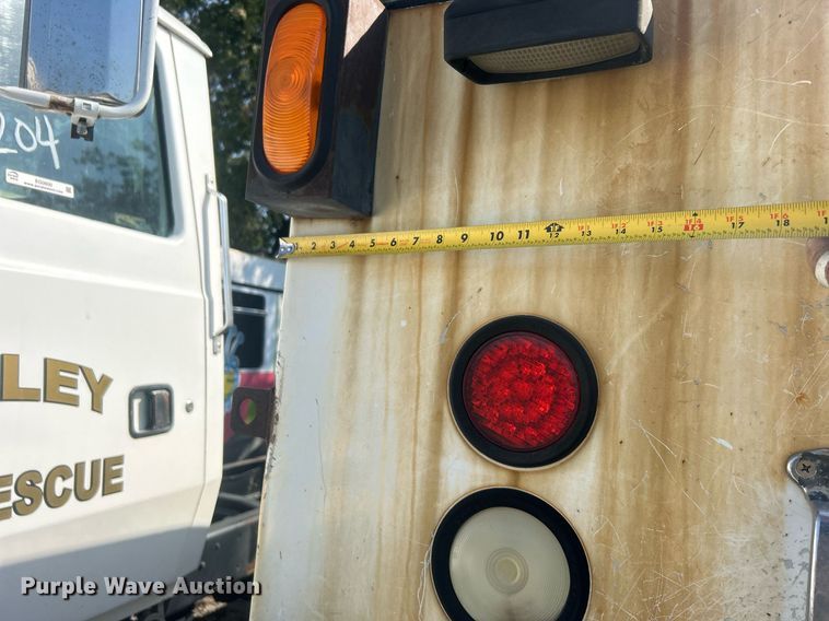 image for item EG0601 2008 International 4400 utility / service truck