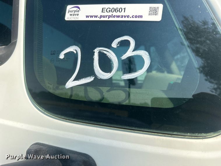 image for item EG0601 2008 International 4400 utility / service truck