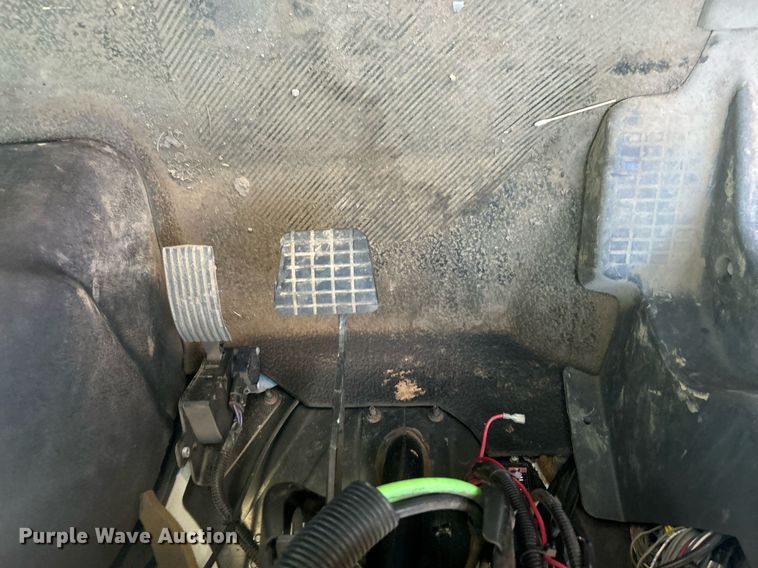 image for item EG0601 2008 International 4400 utility / service truck