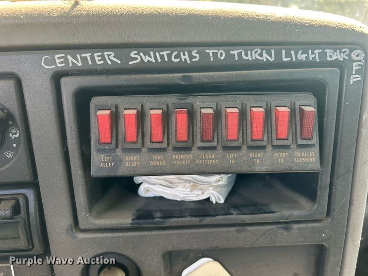 image for item EG0601 2008 International 4400 utility / service truck