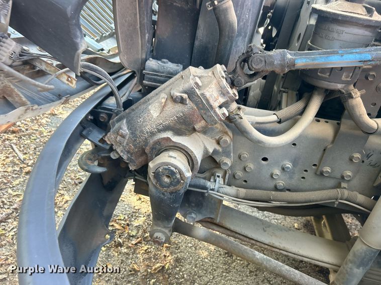 image for item EG0601 2008 International 4400 utility / service truck