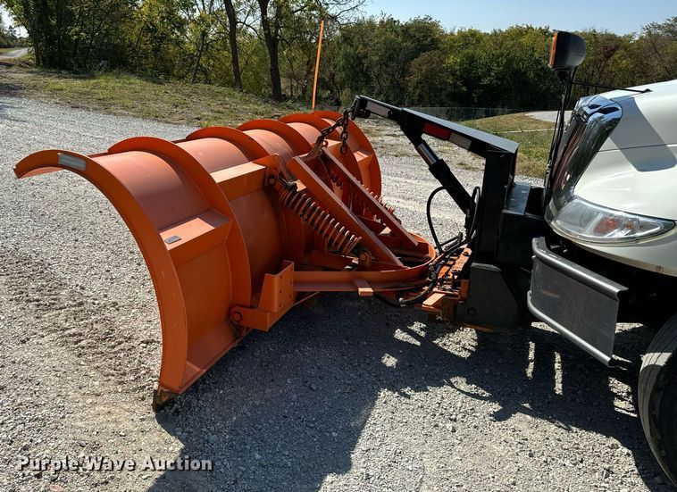 image for item EG6759 2005 International 4300 SBA  dump truck