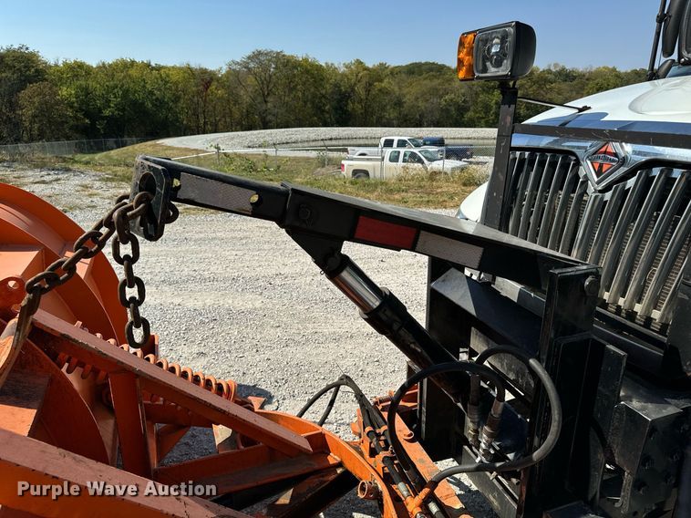 image for item EG6759 2005 International 4300 SBA  dump truck