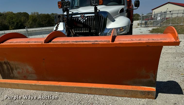 image for item EG6759 2005 International 4300 SBA  dump truck