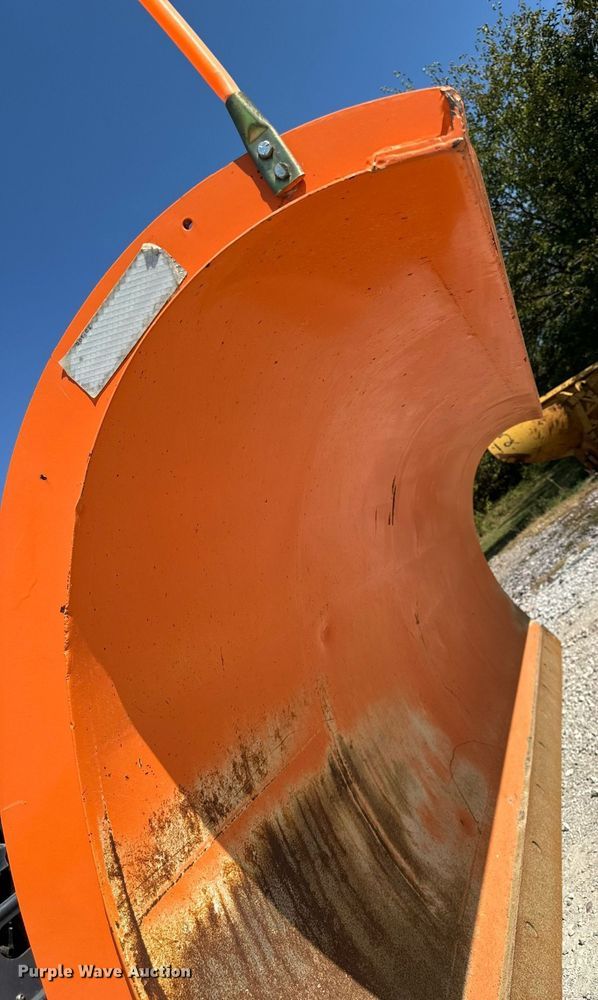 image for item EG6759 2005 International 4300 SBA  dump truck