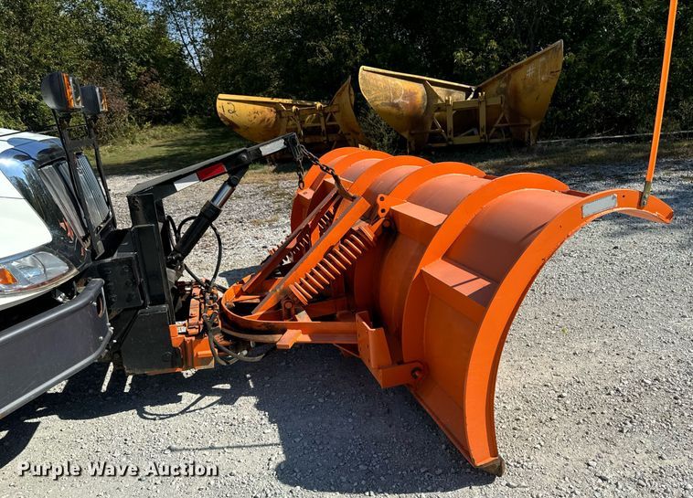 image for item EG6759 2005 International 4300 SBA  dump truck