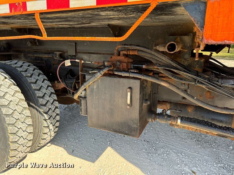 image for item EG6759 2005 International 4300 SBA  dump truck