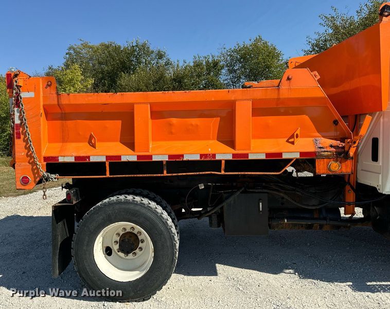 image for item EG6759 2005 International 4300 SBA  dump truck