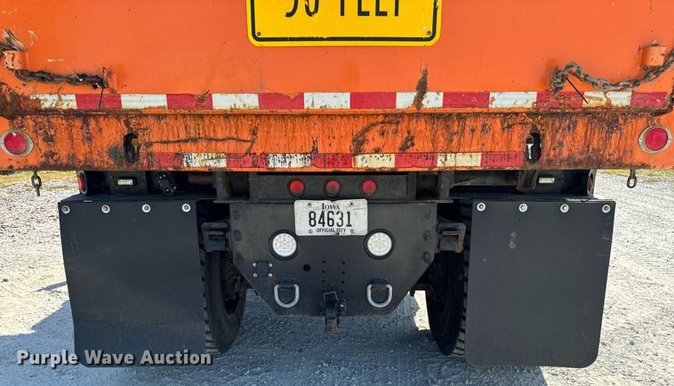 image for item EG6759 2005 International 4300 SBA  dump truck