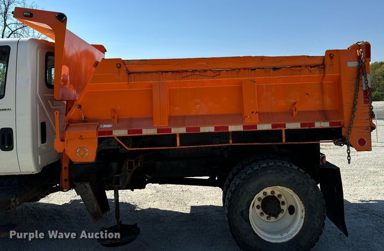 image for item EG6759 2005 International 4300 SBA  dump truck