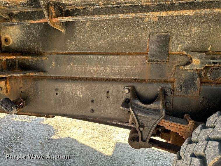 image for item EG6759 2005 International 4300 SBA  dump truck