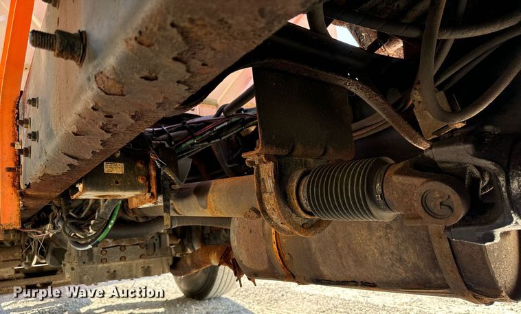 image for item EG6759 2005 International 4300 SBA  dump truck