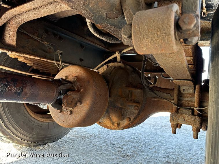 image for item EG6759 2005 International 4300 SBA  dump truck