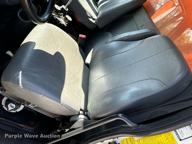 image for item EG6759 2005 International 4300 SBA  dump truck