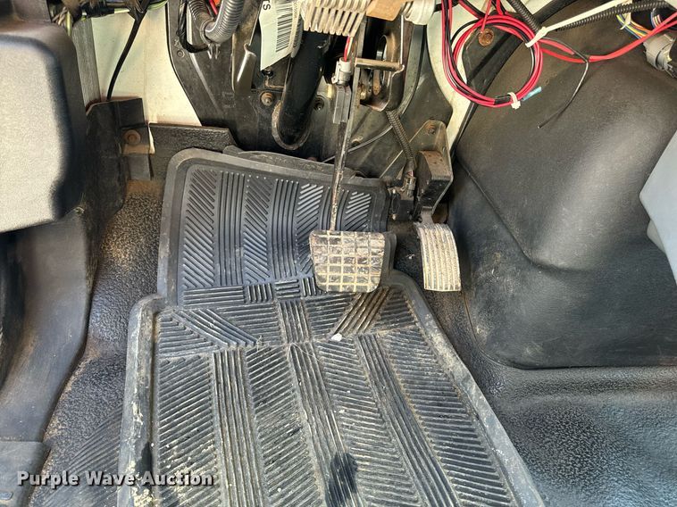 image for item EG6759 2005 International 4300 SBA  dump truck