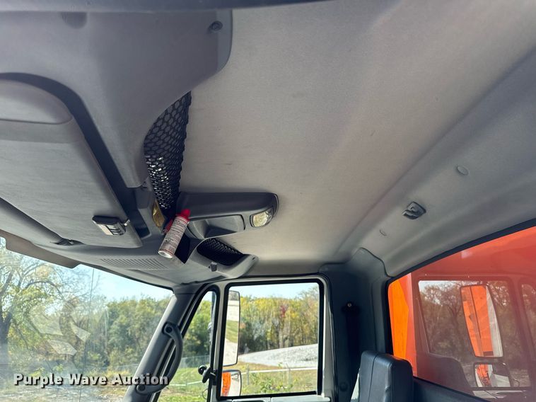 image for item EG6759 2005 International 4300 SBA  dump truck