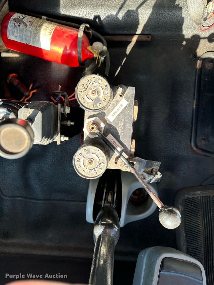 image for item EG6759 2005 International 4300 SBA  dump truck