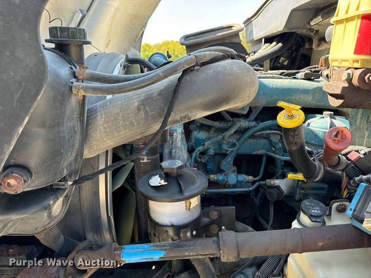 image for item EG6759 2005 International 4300 SBA  dump truck