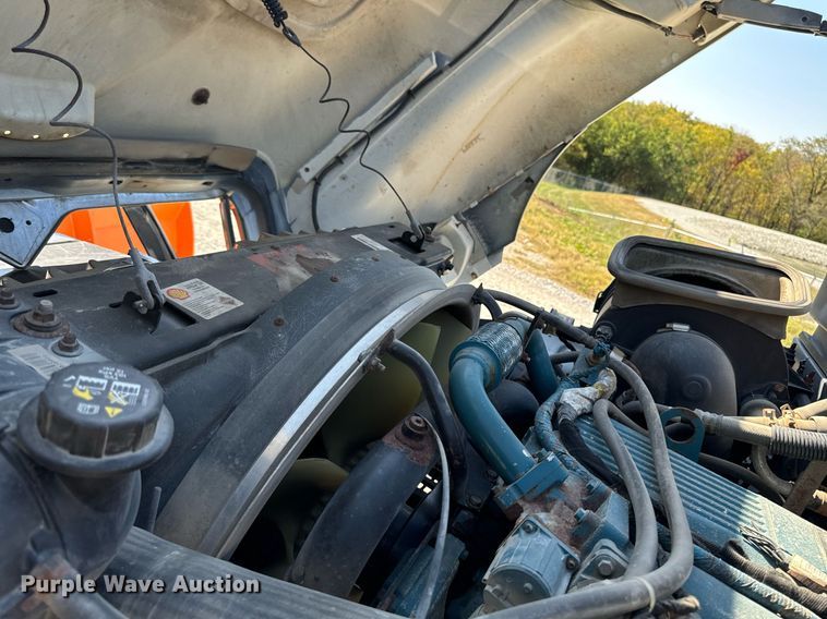 image for item EG6759 2005 International 4300 SBA  dump truck