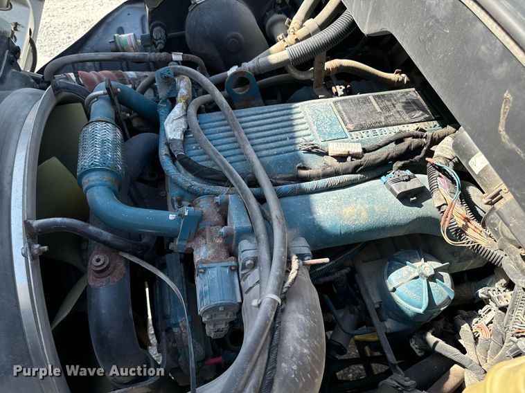 image for item EG6759 2005 International 4300 SBA  dump truck