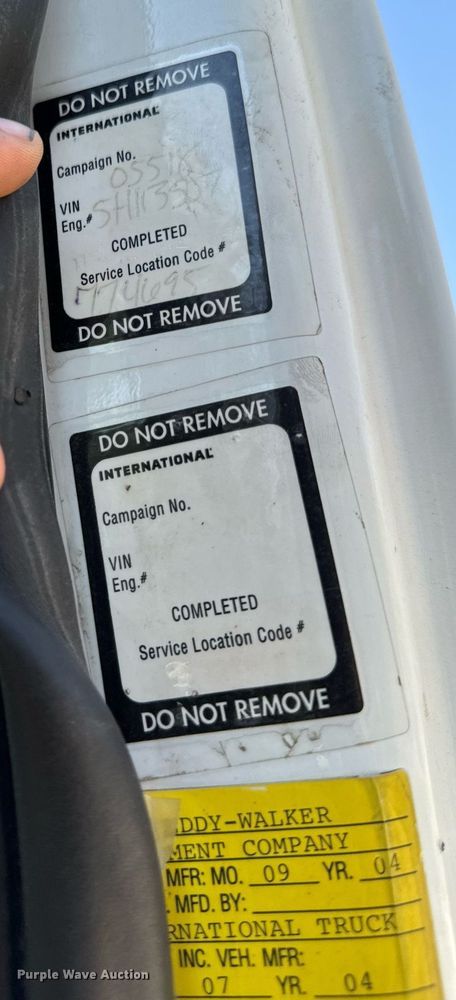 image for item EG6759 2005 International 4300 SBA  dump truck