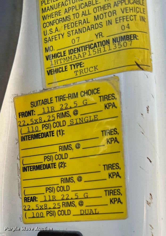 image for item EG6759 2005 International 4300 SBA  dump truck