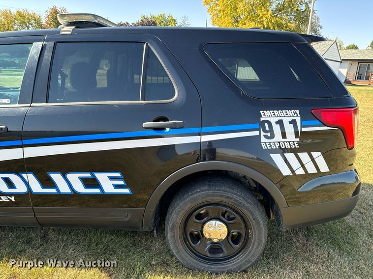 image for item EG6780 2017 Ford Explorer Police Interceptor  SUV