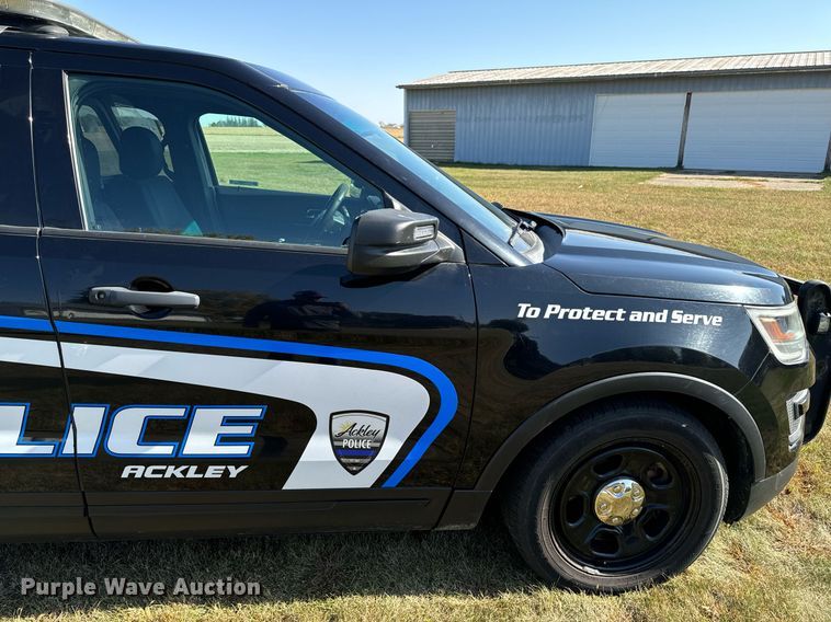 image for item EG6780 2017 Ford Explorer Police Interceptor  SUV