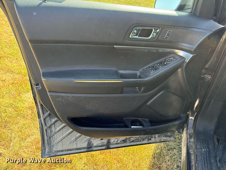 image for item EG6780 2017 Ford Explorer Police Interceptor  SUV