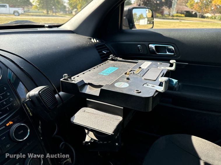 image for item EG6780 2017 Ford Explorer Police Interceptor  SUV