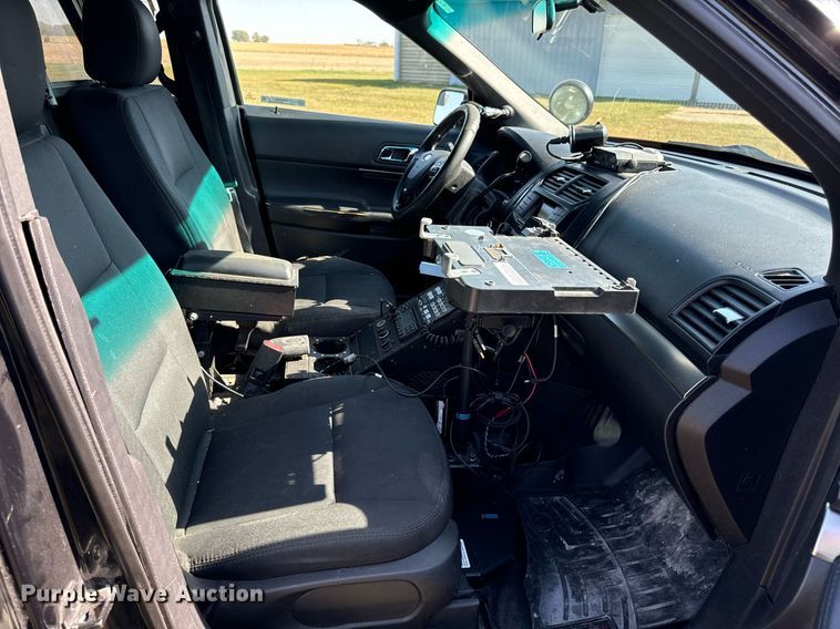 image for item EG6780 2017 Ford Explorer Police Interceptor  SUV