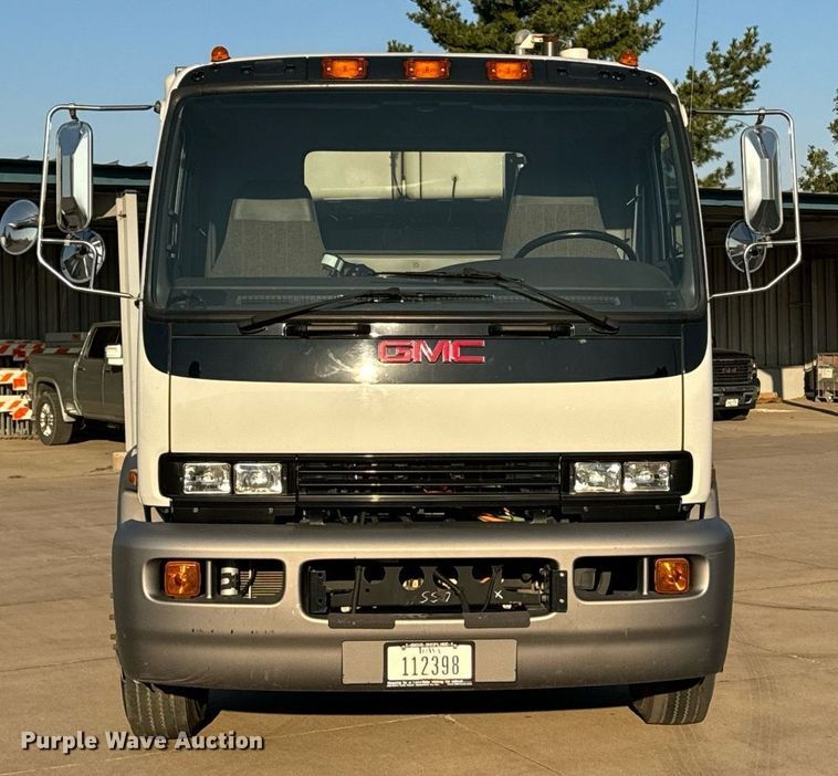 image for item EG6793 2007 GMC T7500  street sweeper truck