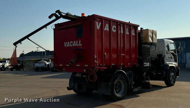 image for item EG6793 2007 GMC T7500  street sweeper truck