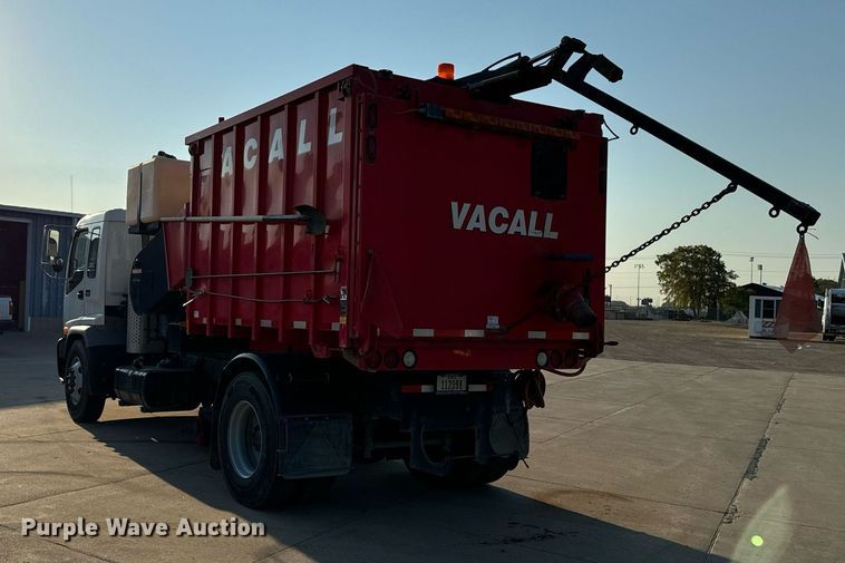 image for item EG6793 2007 GMC T7500  street sweeper truck